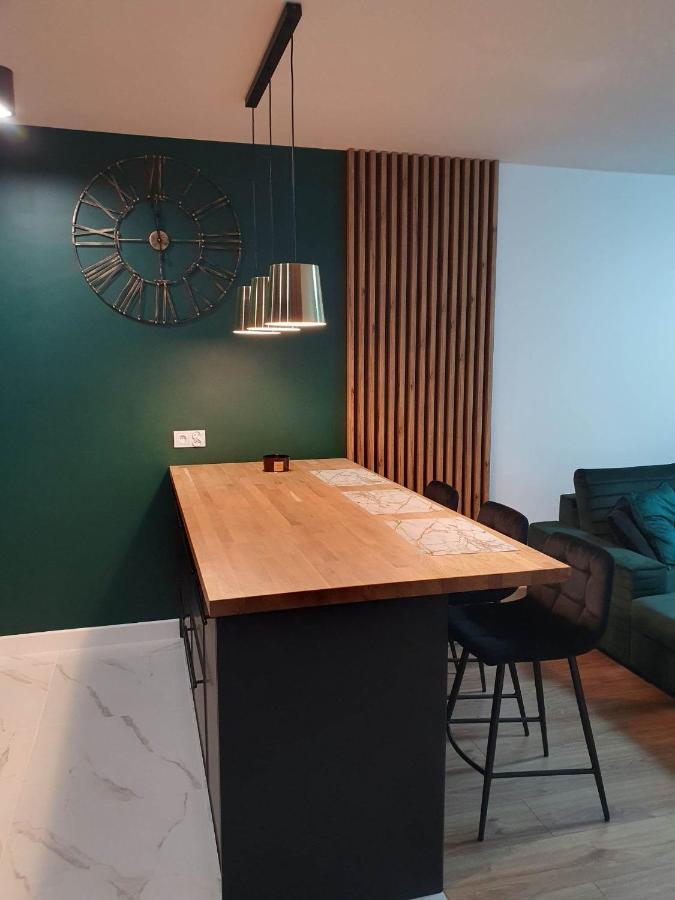 Apartament 3 Pokojowy Lub Pokoj W Mieszkaniu W Nowym Bloku Varsóvia Exterior foto