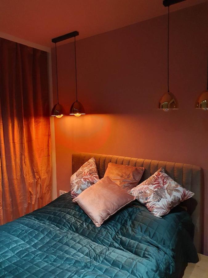 Apartament 3 Pokojowy Lub Pokoj W Mieszkaniu W Nowym Bloku Varsóvia Exterior foto