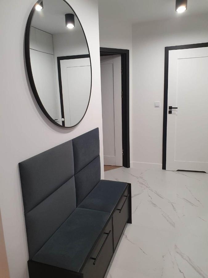 Apartament 3 Pokojowy Lub Pokoj W Mieszkaniu W Nowym Bloku Varsóvia Exterior foto