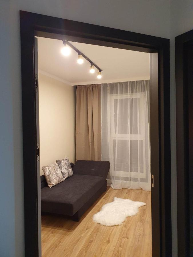 Apartament 3 Pokojowy Lub Pokoj W Mieszkaniu W Nowym Bloku Varsóvia Exterior foto