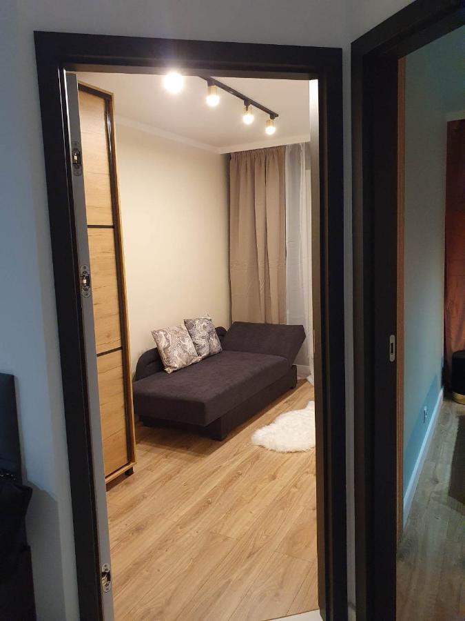 Apartament 3 Pokojowy Lub Pokoj W Mieszkaniu W Nowym Bloku Varsóvia Exterior foto