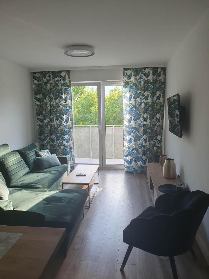 Apartament 3 Pokojowy Lub Pokoj W Mieszkaniu W Nowym Bloku Varsóvia Exterior foto