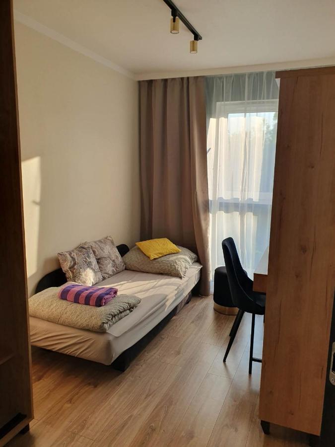 Apartament 3 Pokojowy Lub Pokoj W Mieszkaniu W Nowym Bloku Varsóvia Exterior foto