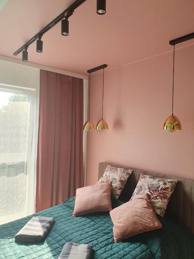 Apartament 3 Pokojowy Lub Pokoj W Mieszkaniu W Nowym Bloku Varsóvia Exterior foto